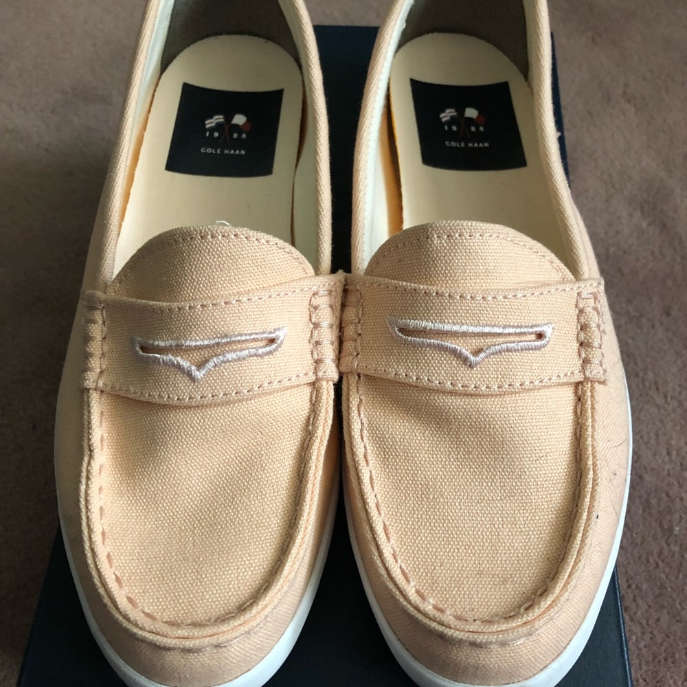 Cole Haan women’s Loafers size 7.5B